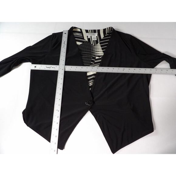 Nikki Poulous 1X Cropped Cardigan Reversible Black Abstract Shawl Cover Up - Picture 6 of 9